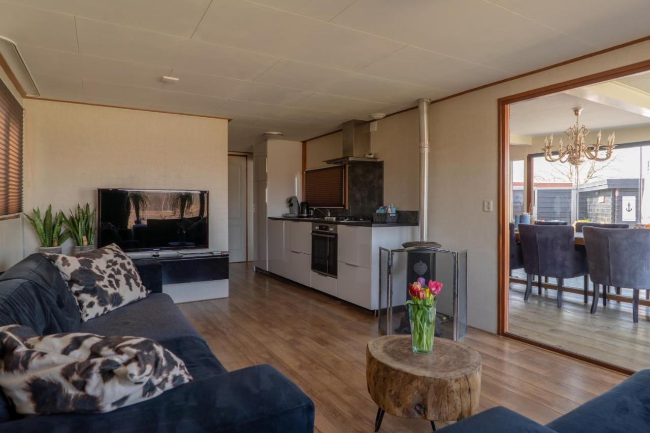 Drents Genieten - Riegheide Met Prive Jacuzzi Villa Erm Exterior photo