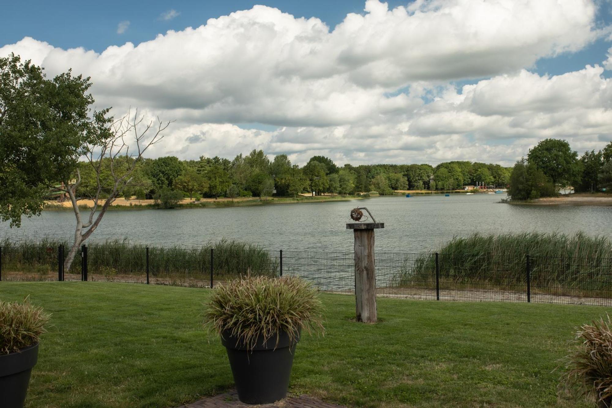 Drents Genieten - Riegheide Met Prive Jacuzzi Villa Erm Exterior photo